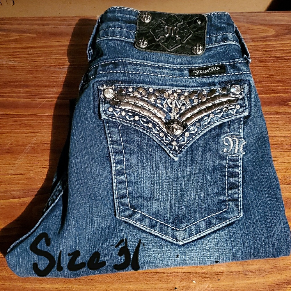 Miss Me Skinny Jeans inseam 32